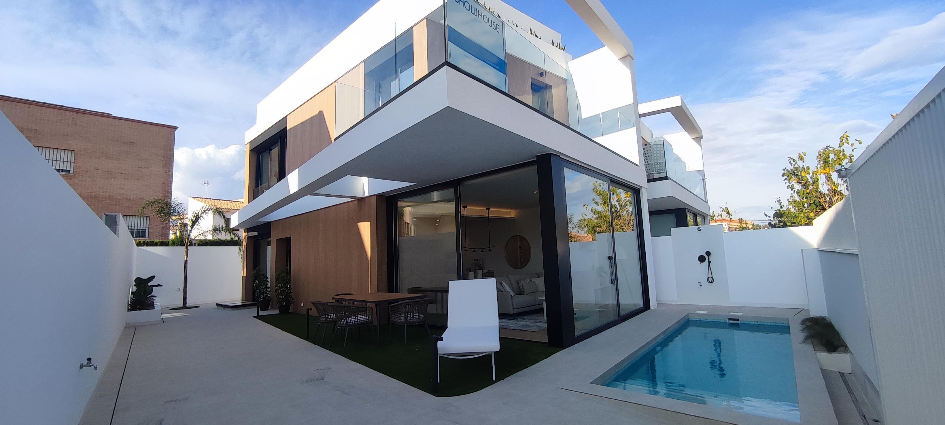 Villa in Torre de la Horadada - view 1