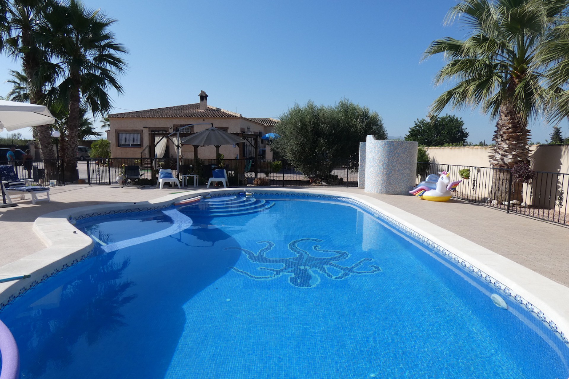 Villa in Alicante - view 1