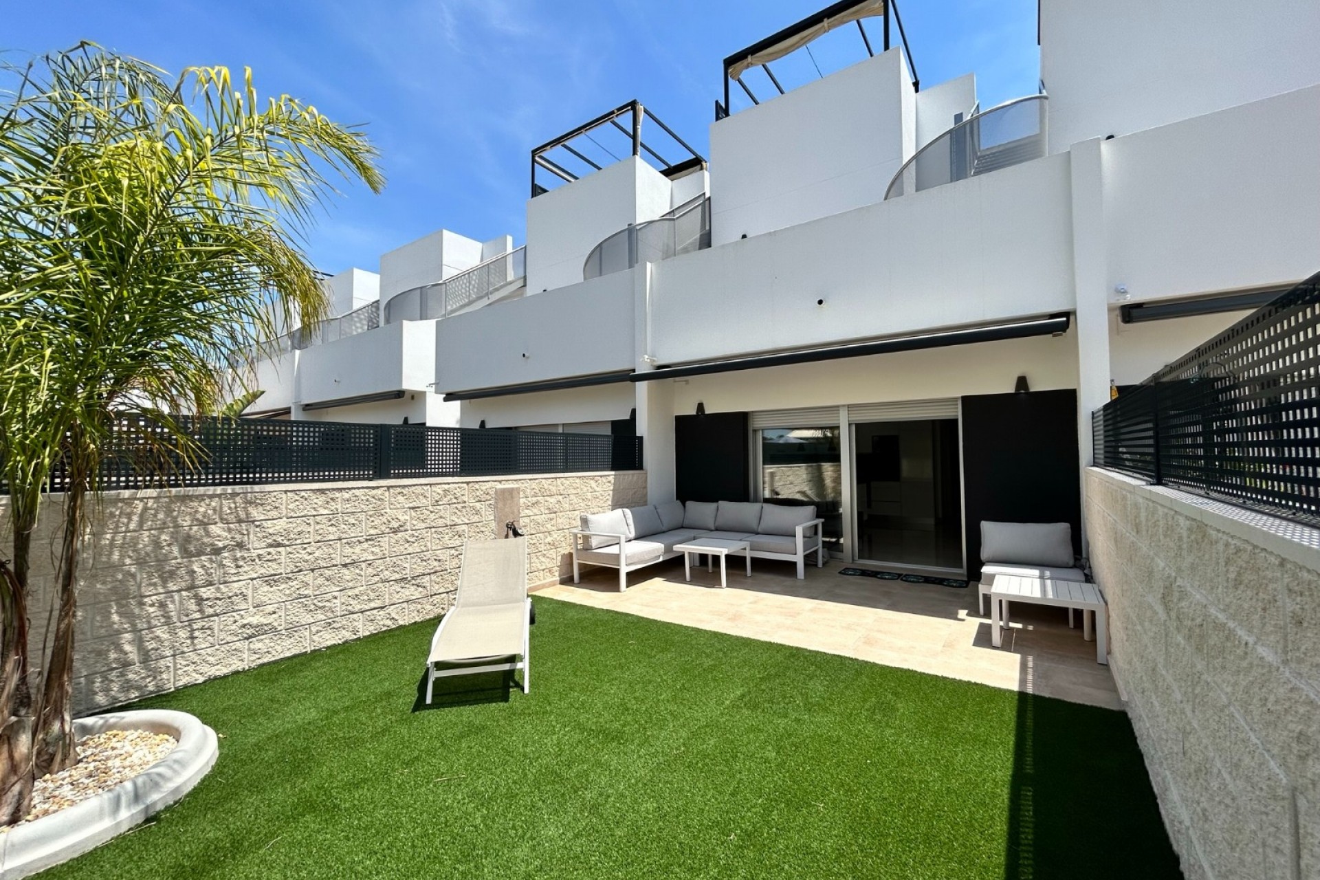 House in Alicante - view 1