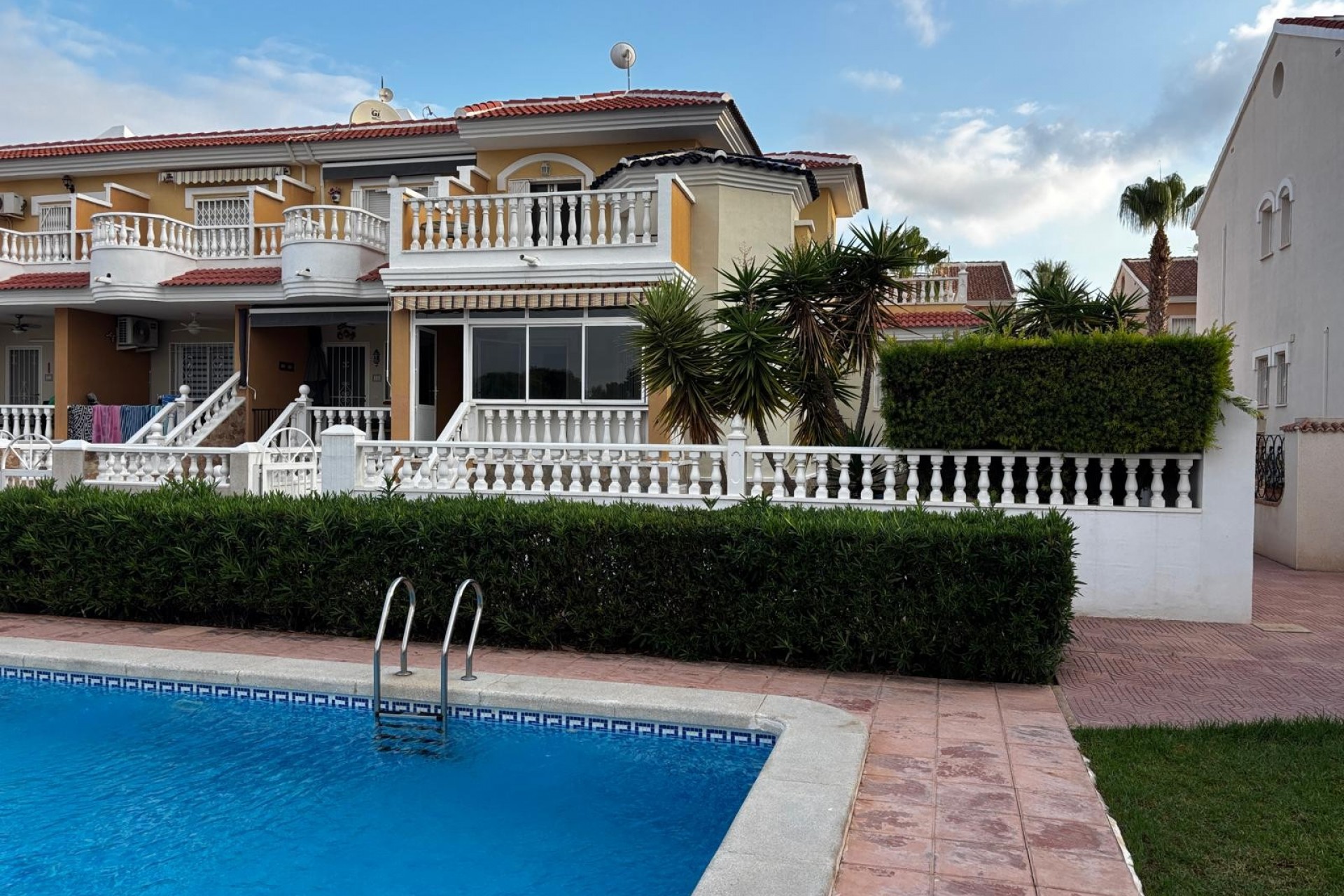 House in Alicante - view 1