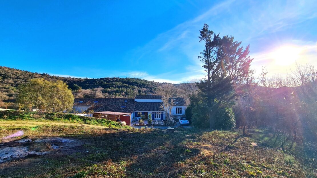 House in Saint-Chinian - view 1