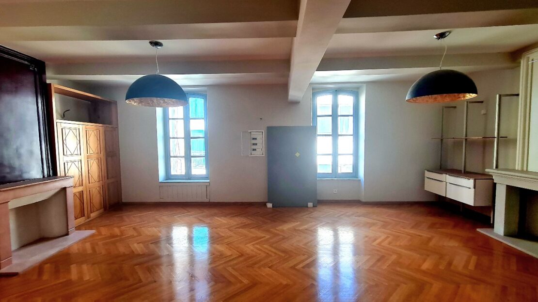 House in Saint-Chinian - view 1