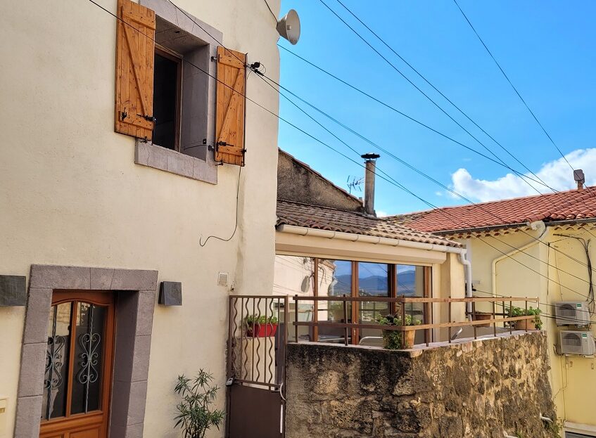 House in Cazouls-d'Herault - view 1
