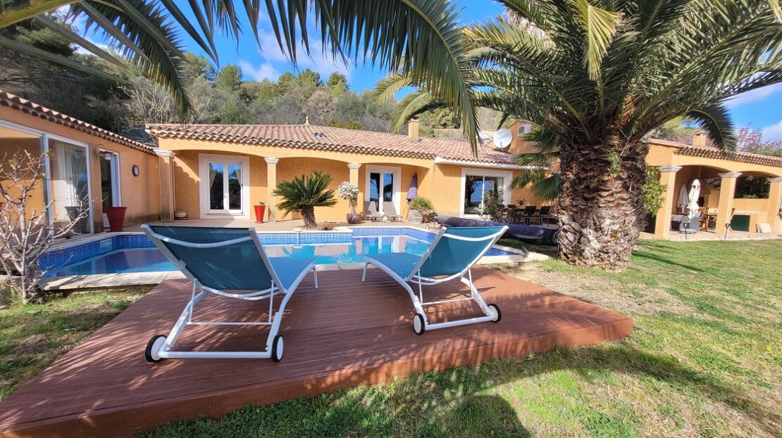 House in Autignac - view 1