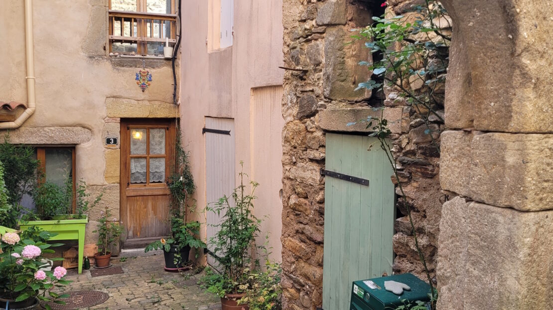 House in Bedarieux - view 1