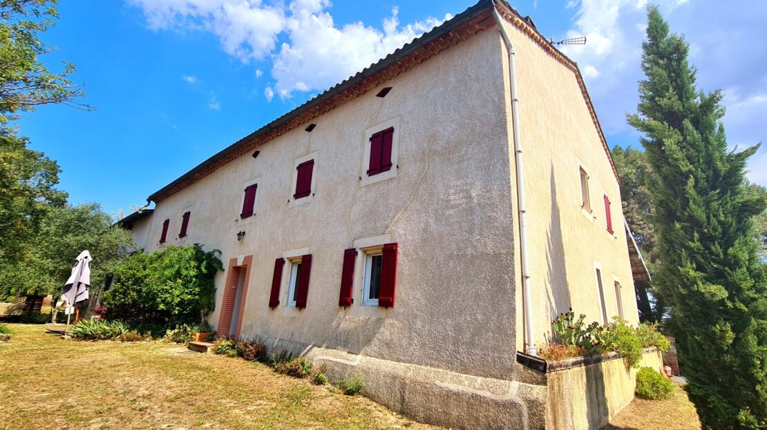 House in Castres - view 1