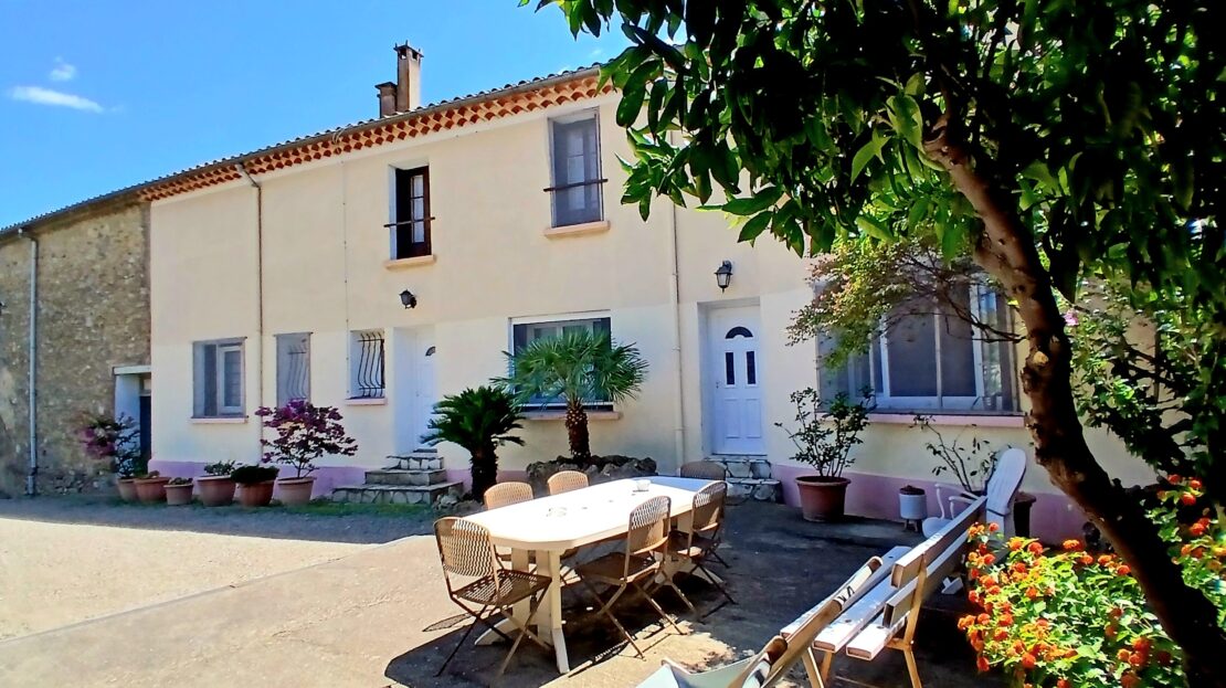 House in Cazouls-d'Herault - view 1