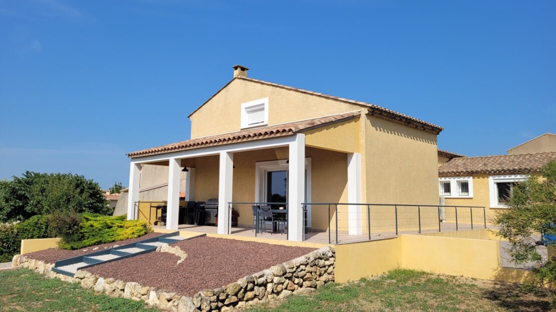 House in Autignac - view 1