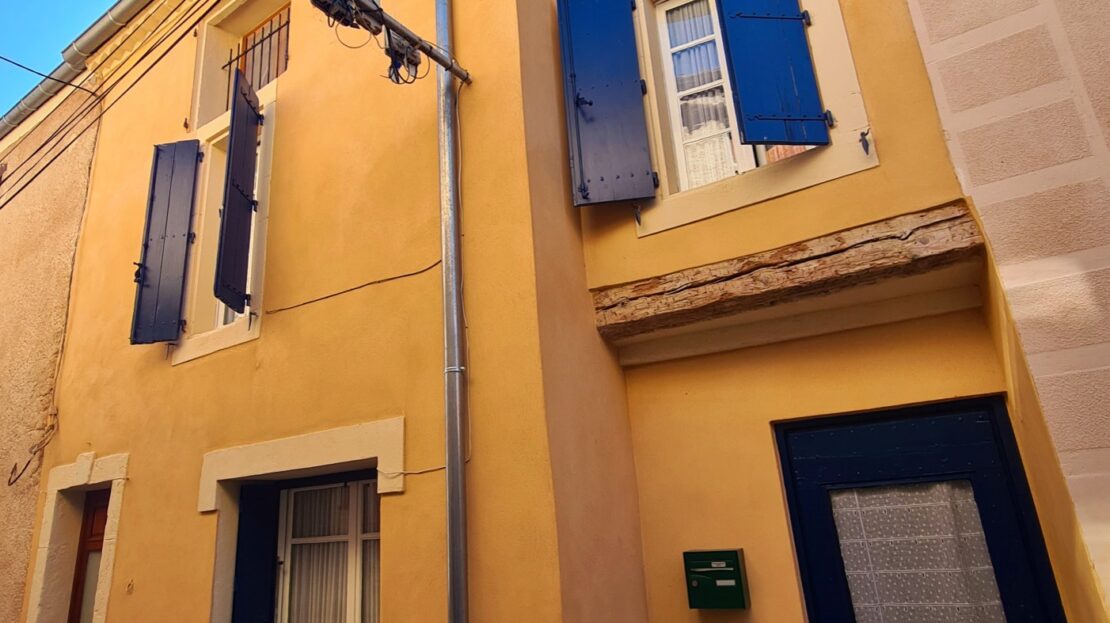 House in Creissan - view 1