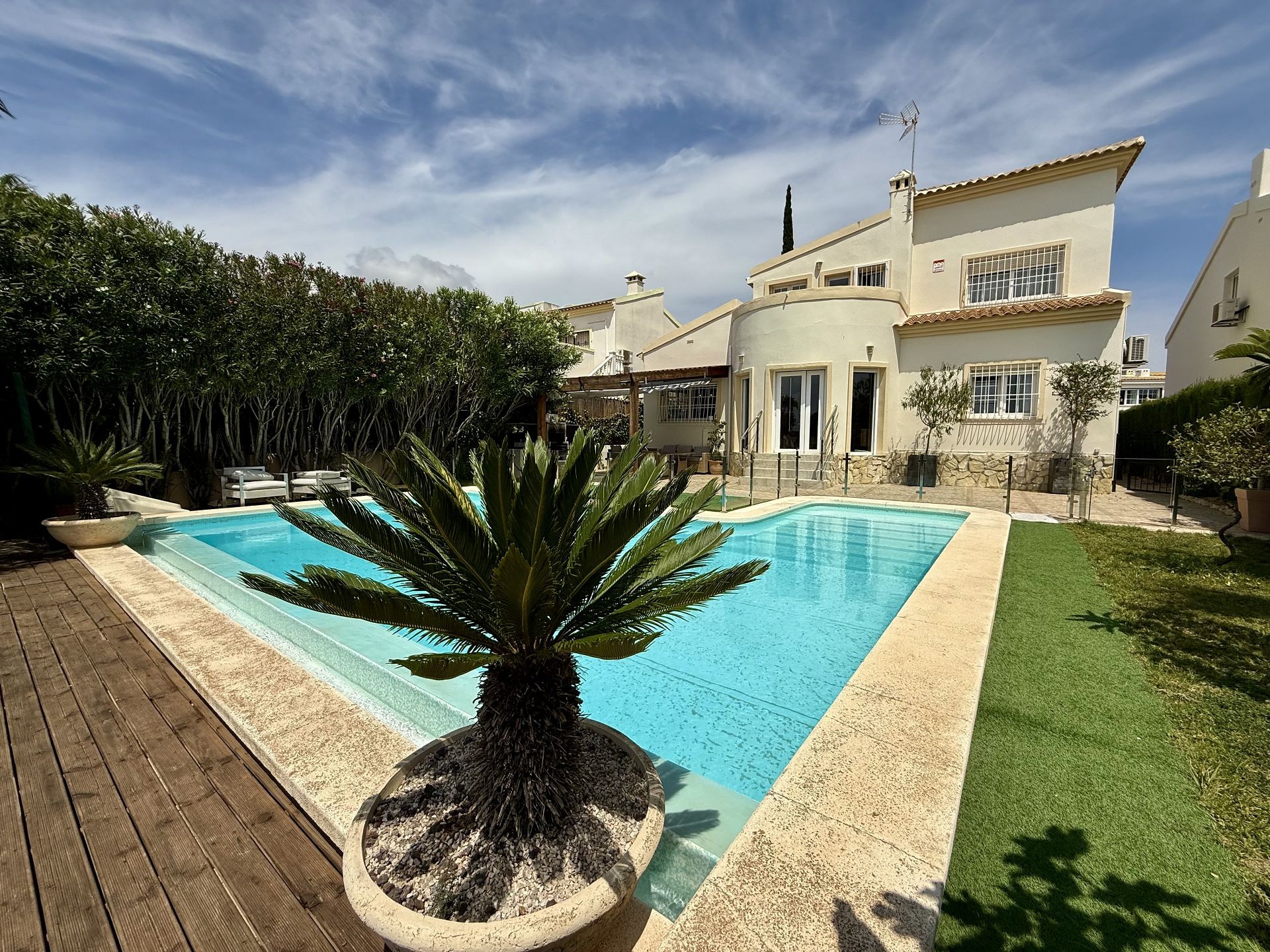 House in Urbanizacion los Balcones - view 1