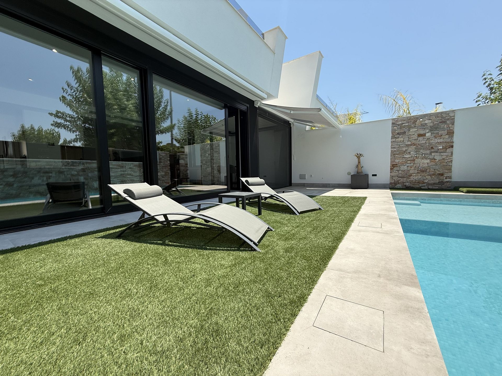 House in Alicante - view 1