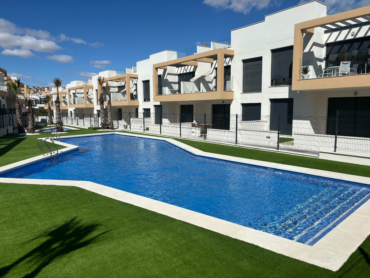 Apartment in Villamartin - view 1