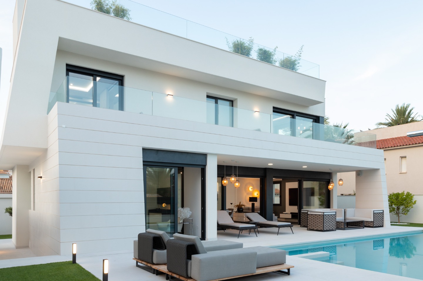 Villa in Alicante - view 1