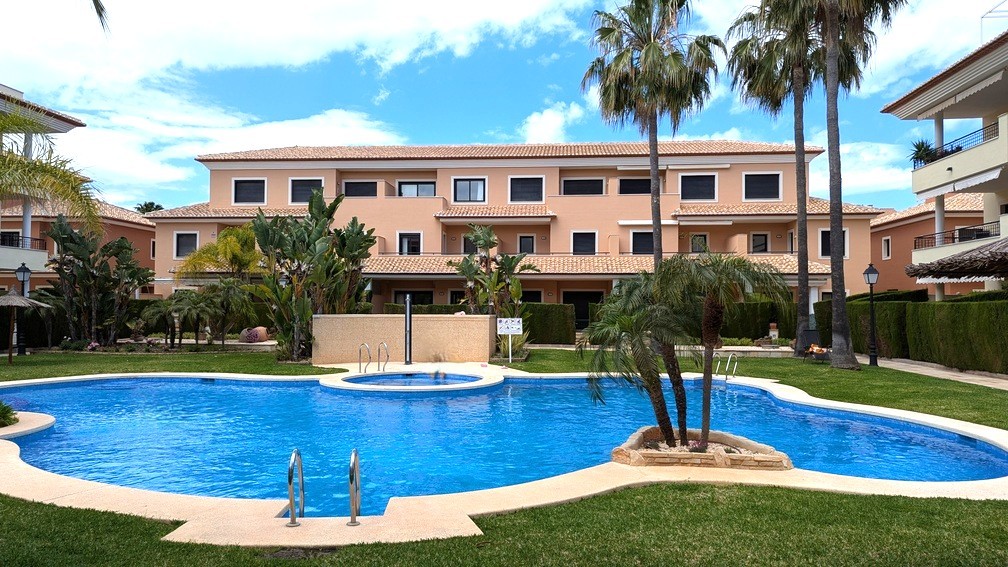 House in Alicante - view 1