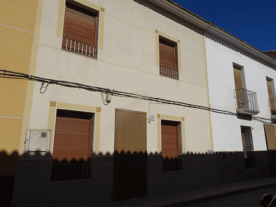House in Pinoso - view 1