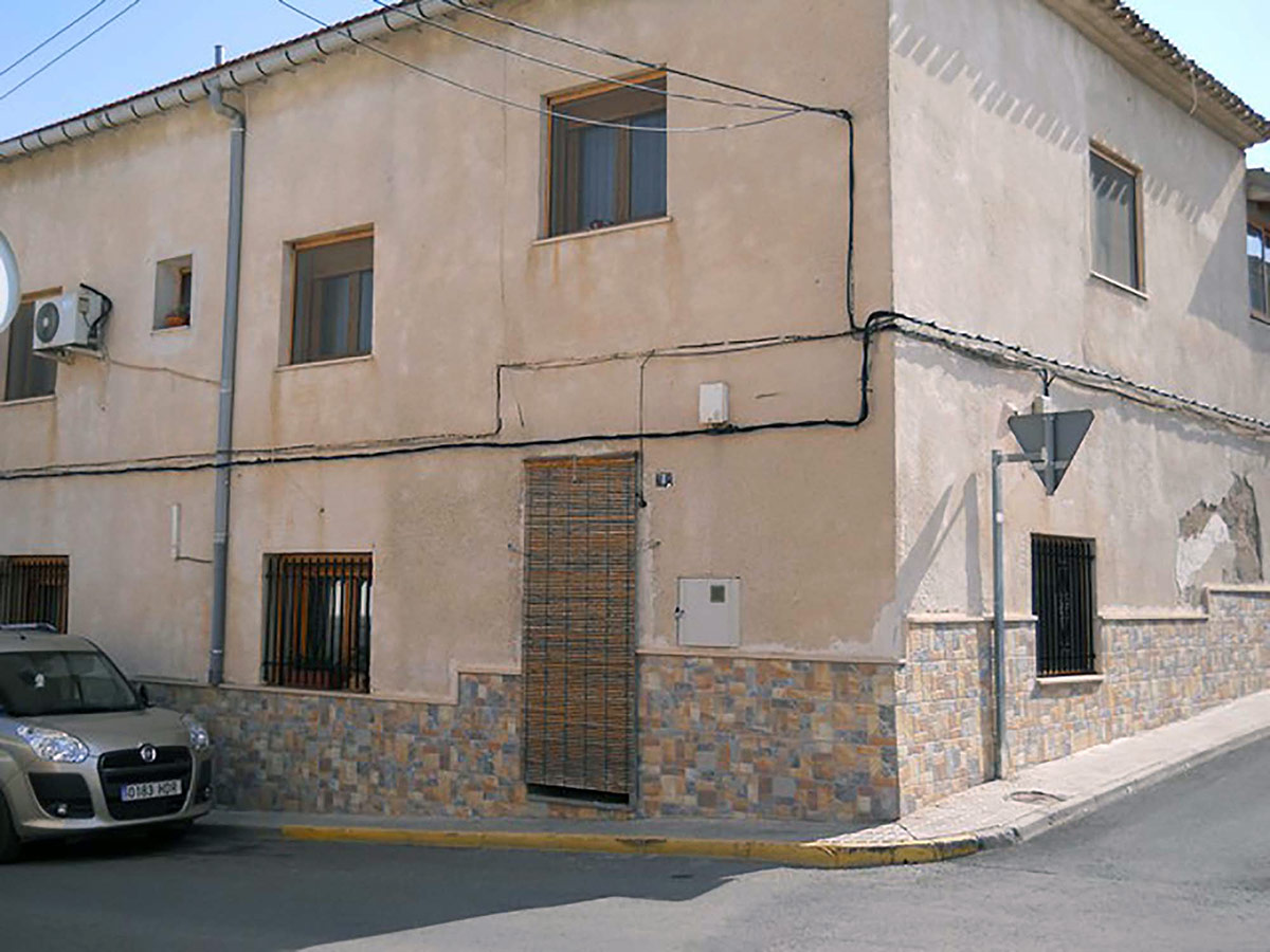 House in Pinoso - view 1