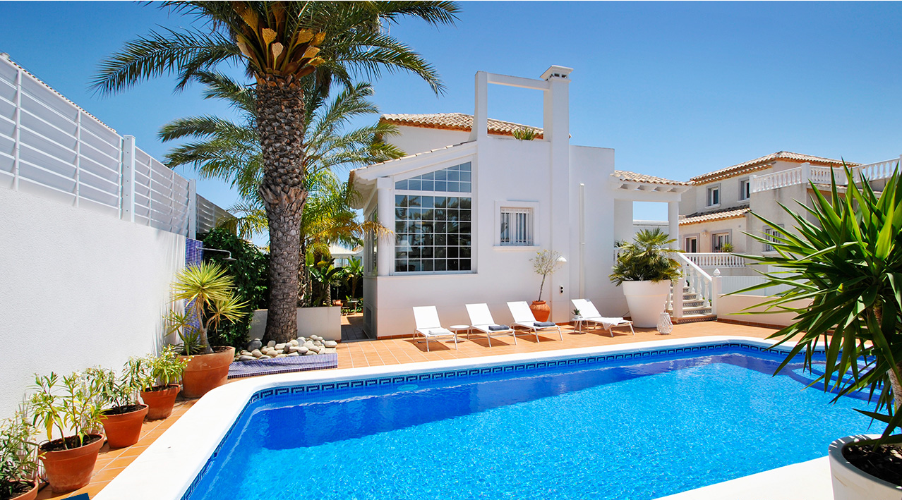 Villa in La Marina - view 1