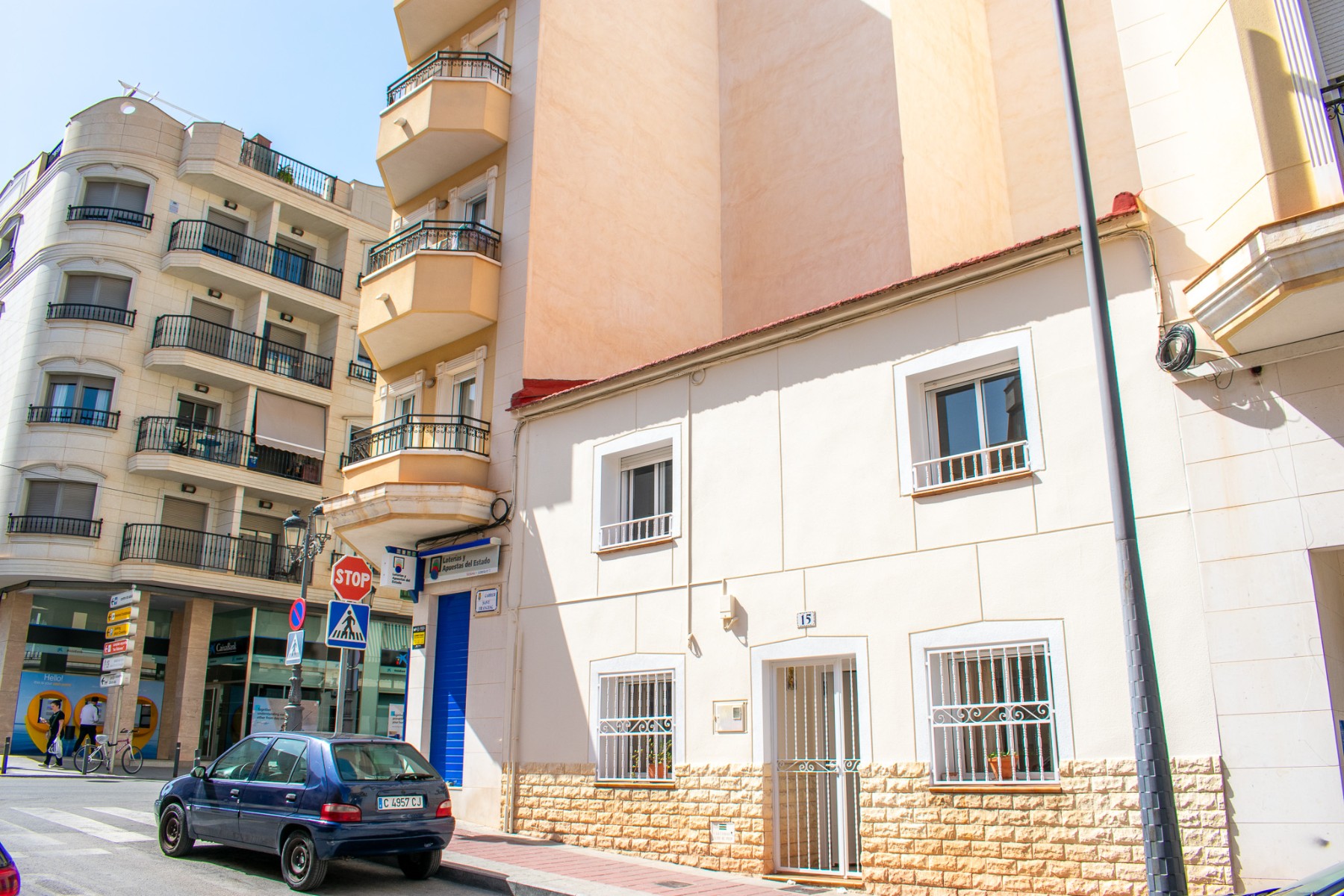 House in Guardamar del Segura - view 1