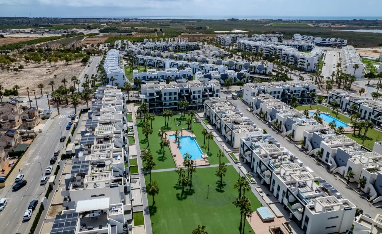 Apartment in Guardamar del Segura - view 1