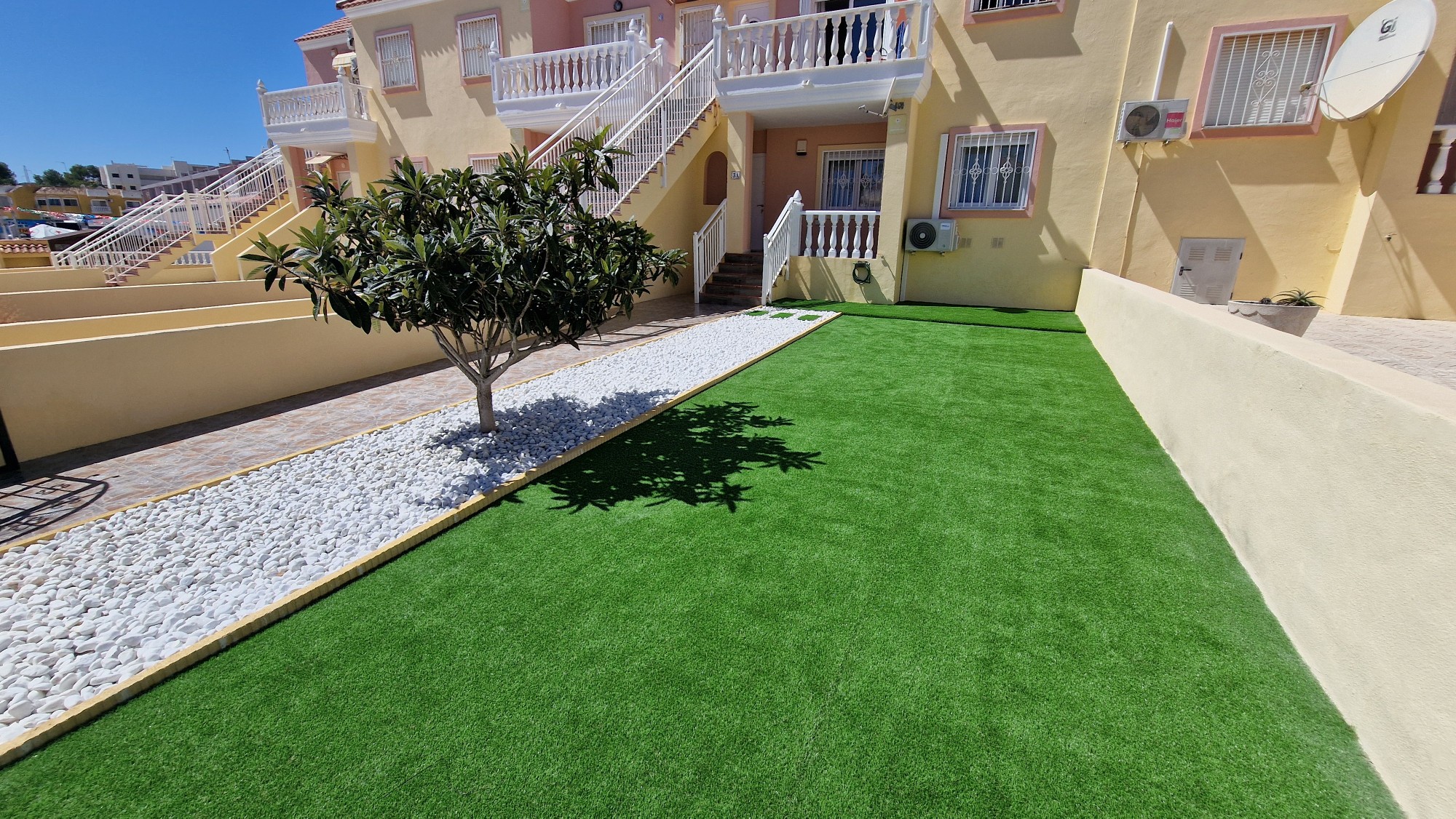 House in Villamartin - view 1