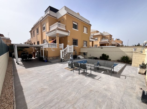 Villa in Ciudad Quesada - view 1