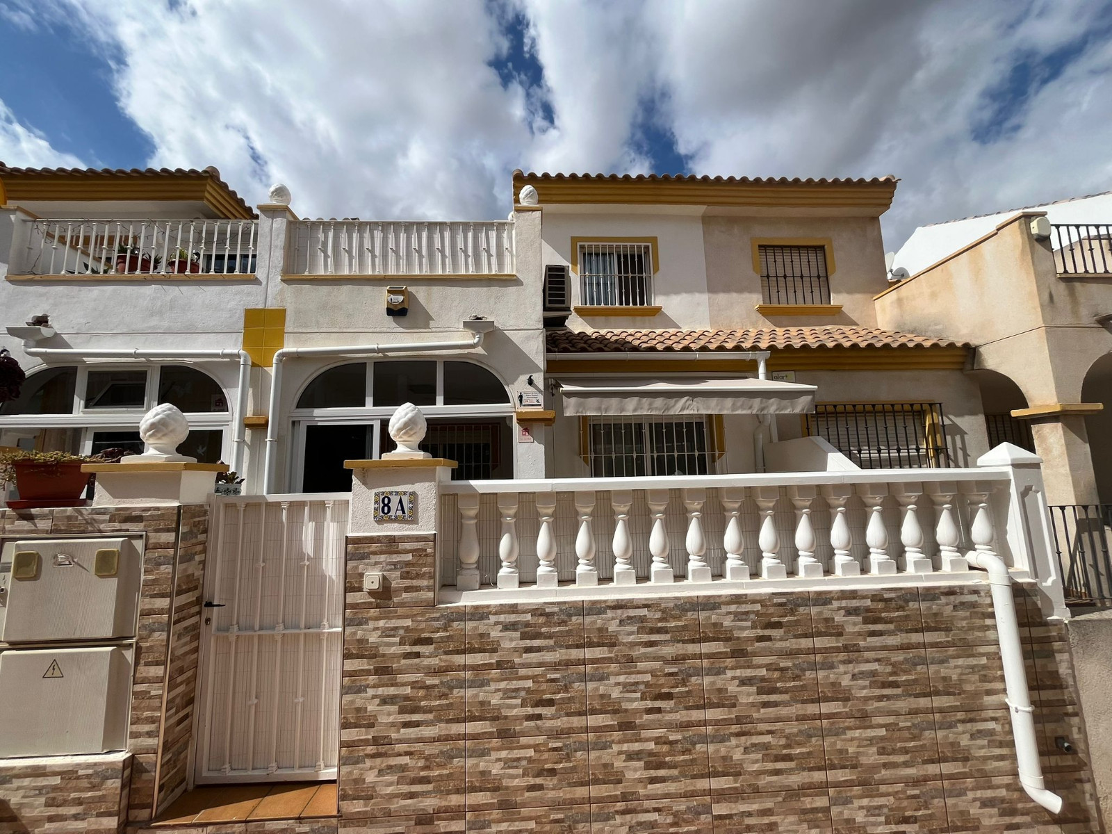 House in Villamartin - view 1