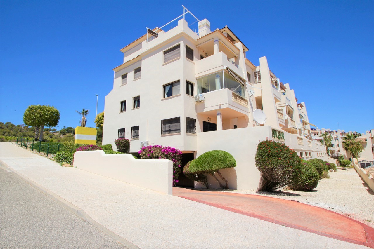 Apartment in Urbanizacion los Balcones - view 1