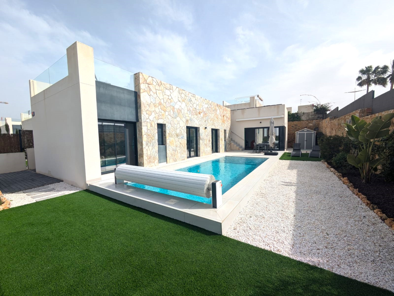 House in Alicante - view 1