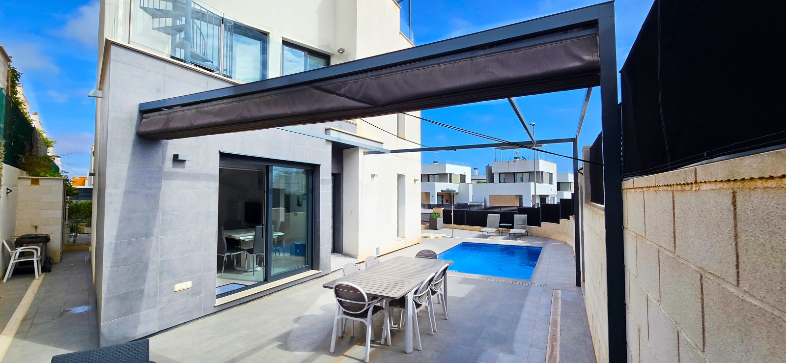 House in Urbanizacion los Balcones - view 1