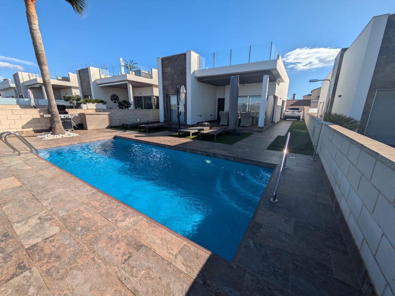 House in Urbanizacion los Balcones - view 1