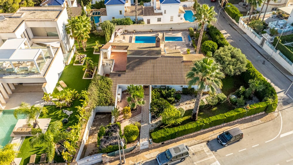 House in Villamartin - view 1