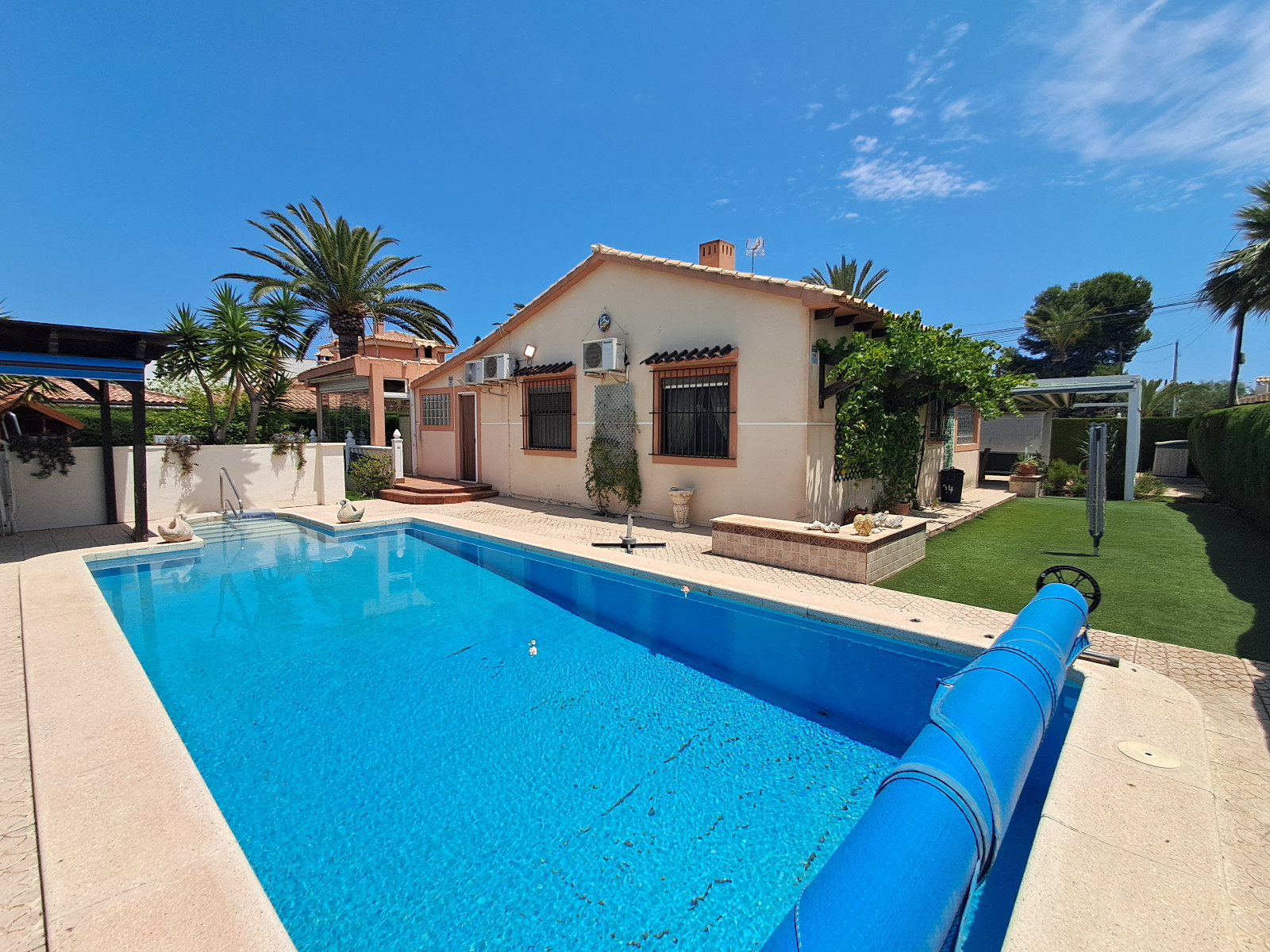 House in Urbanizacion los Balcones - view 1