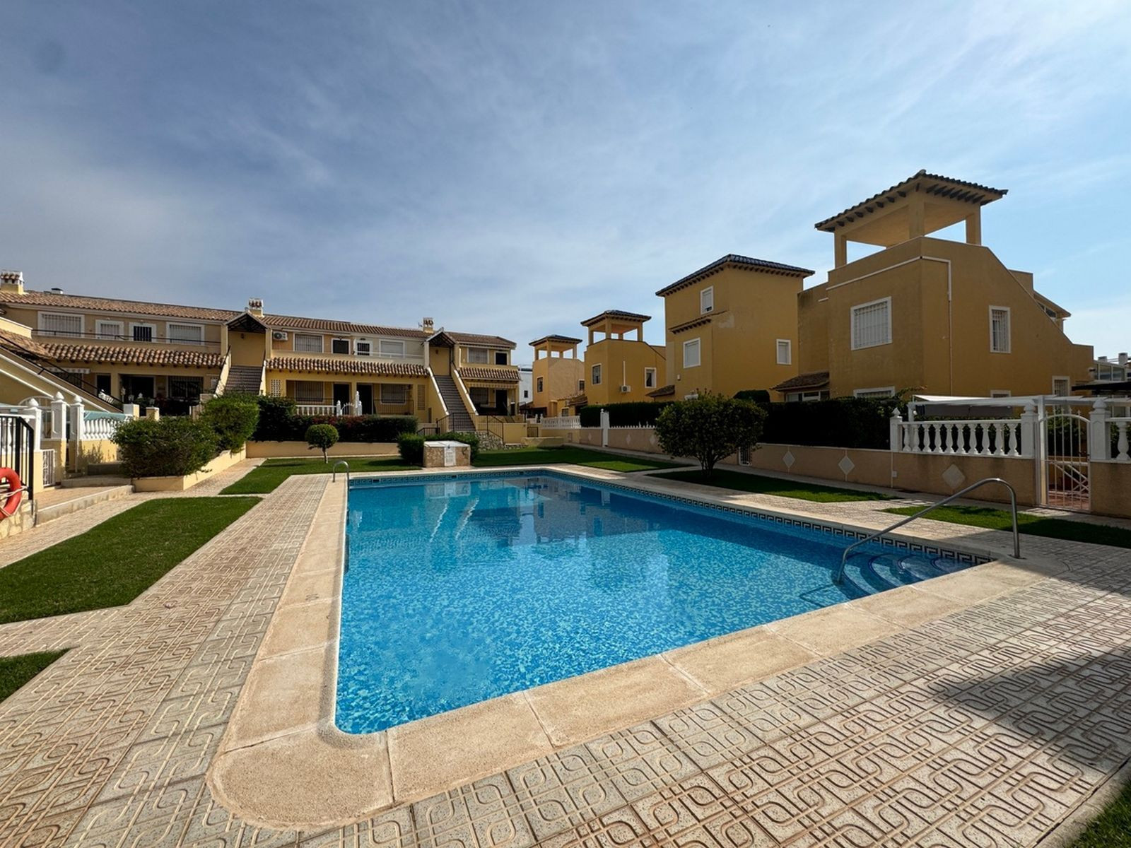 Apartment in Alicante - view 1