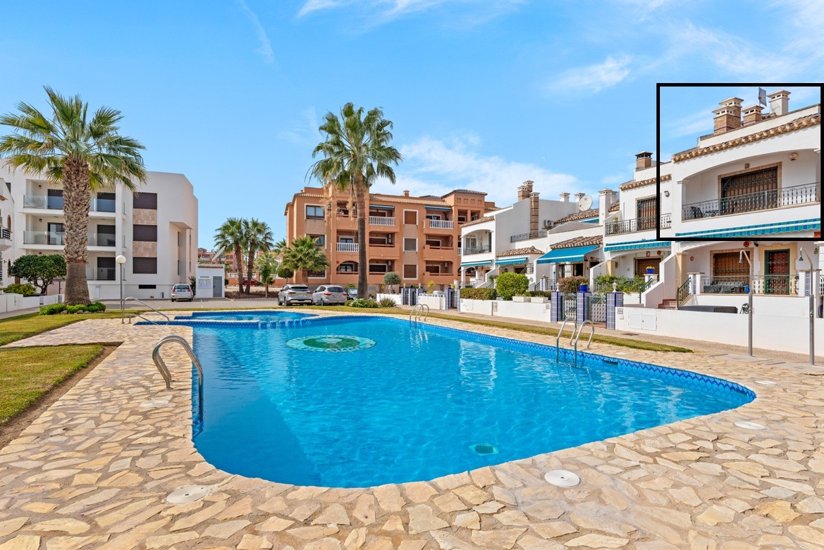 Apartment in Villamartin - view 1