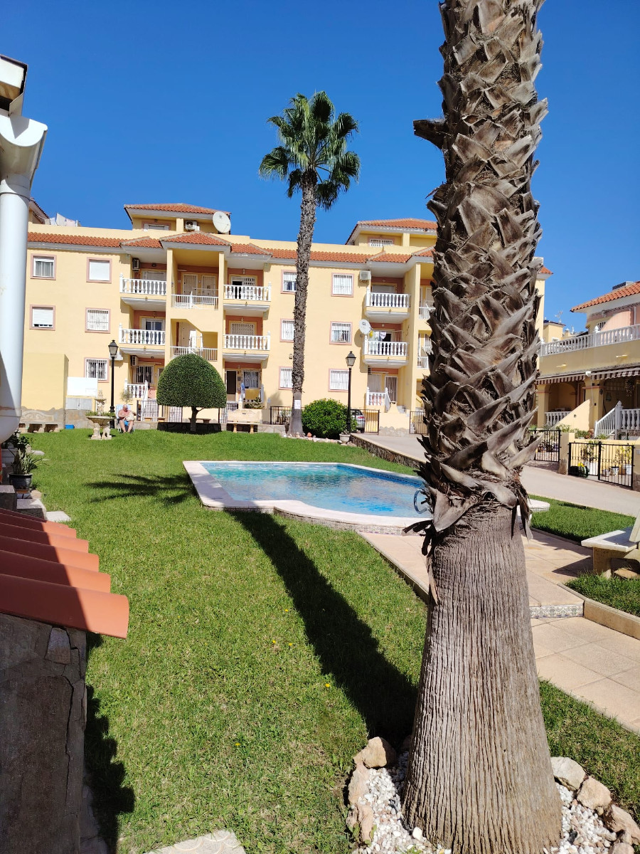 House in Villamartin - view 1
