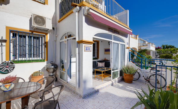 Apartment in Punta Prima - view 1