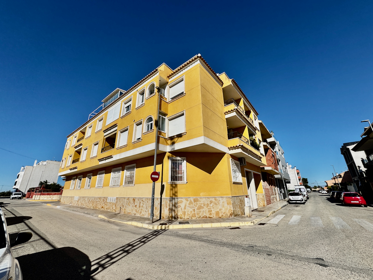 Apartment in Formentera de Segura - view 1