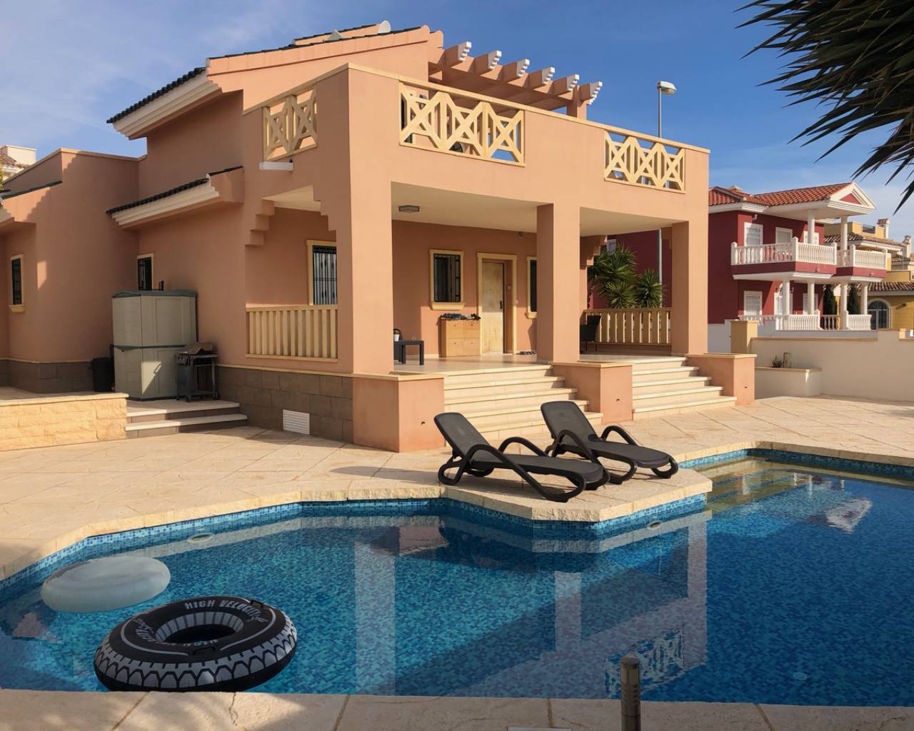 Villa in Alicante - view 1