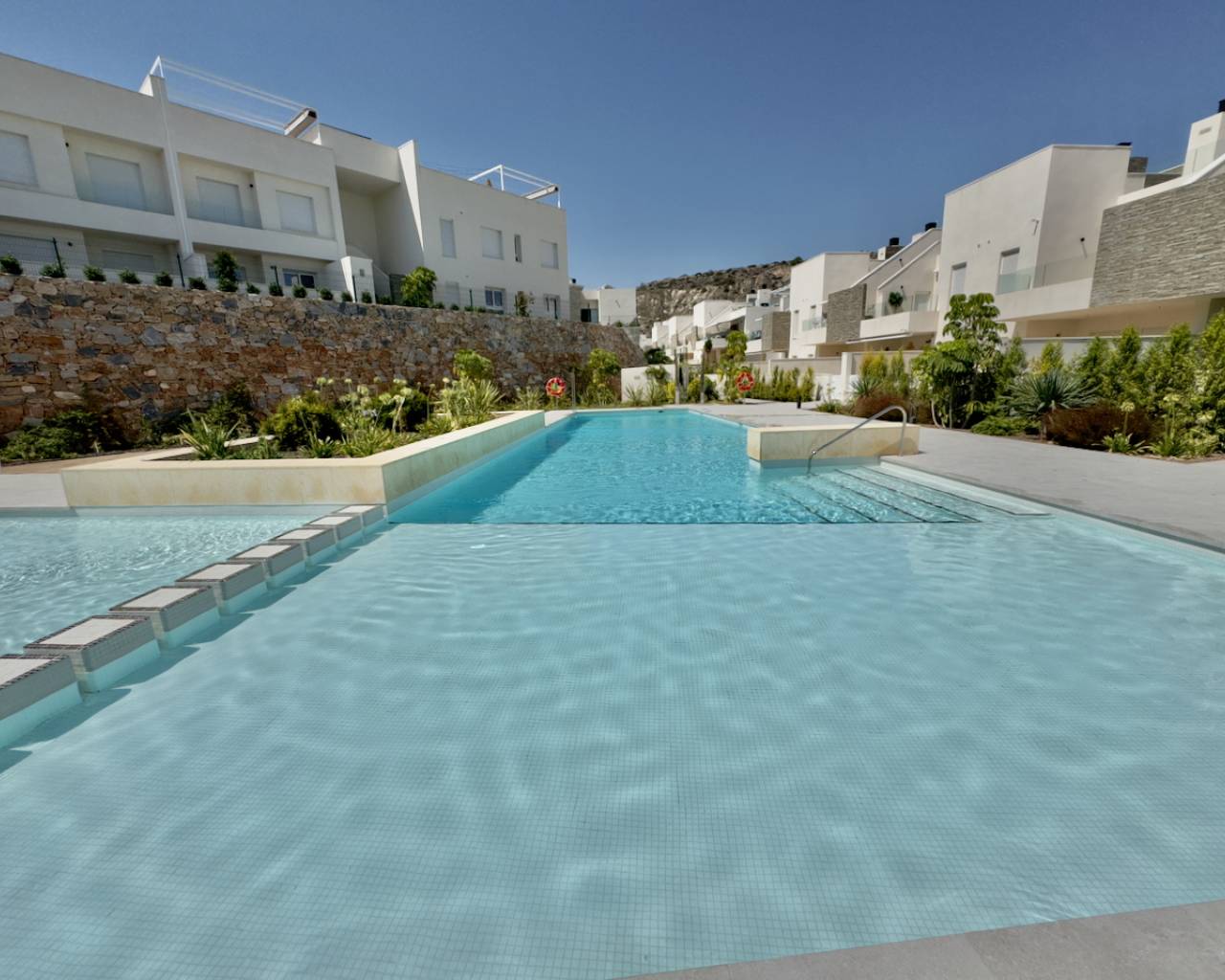 Apartment in Alicante - view 1