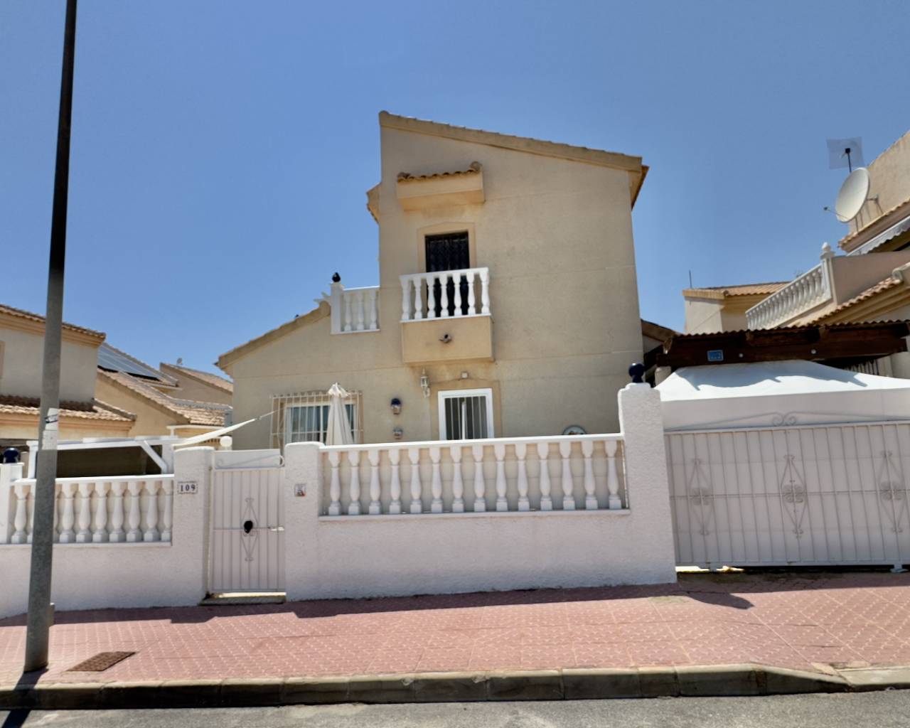 Villa in Ciudad Quesada - view 1
