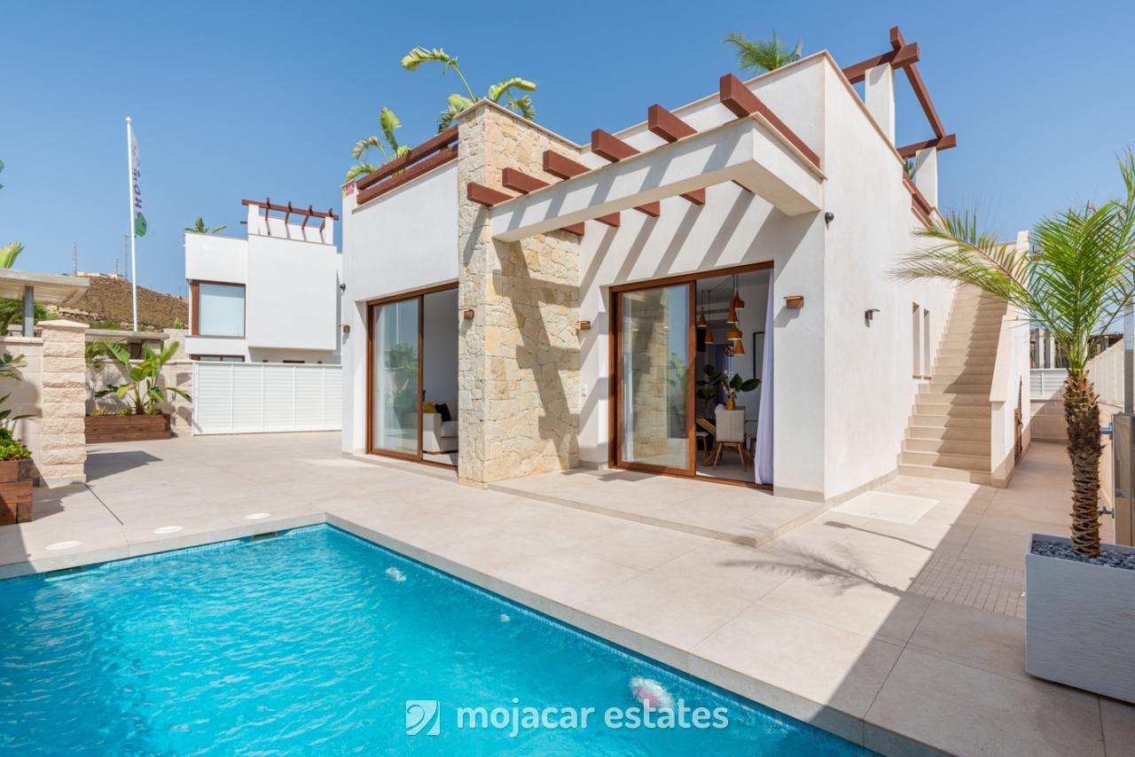 Villa in Almeria - view 1
