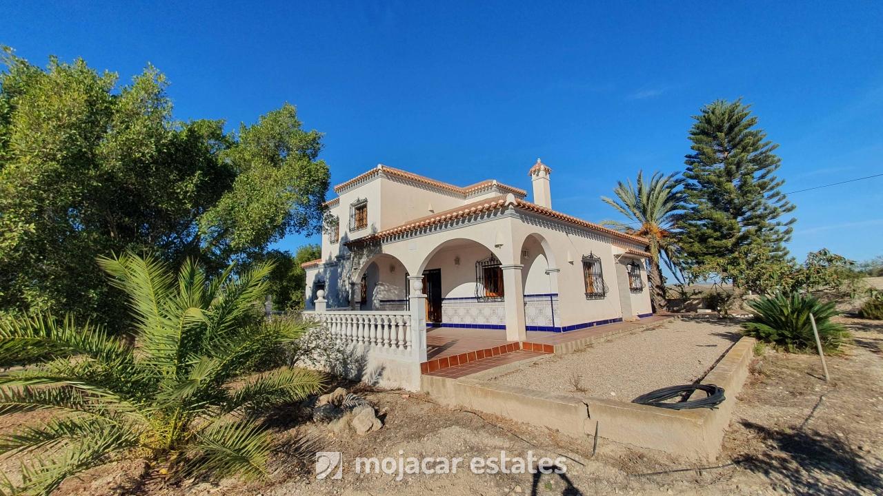 Villa in Mojacar Playa - view 1