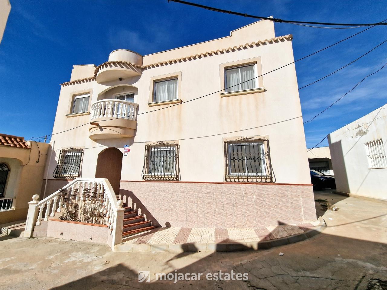 Villa in El Hondo de Carboneras - view 1