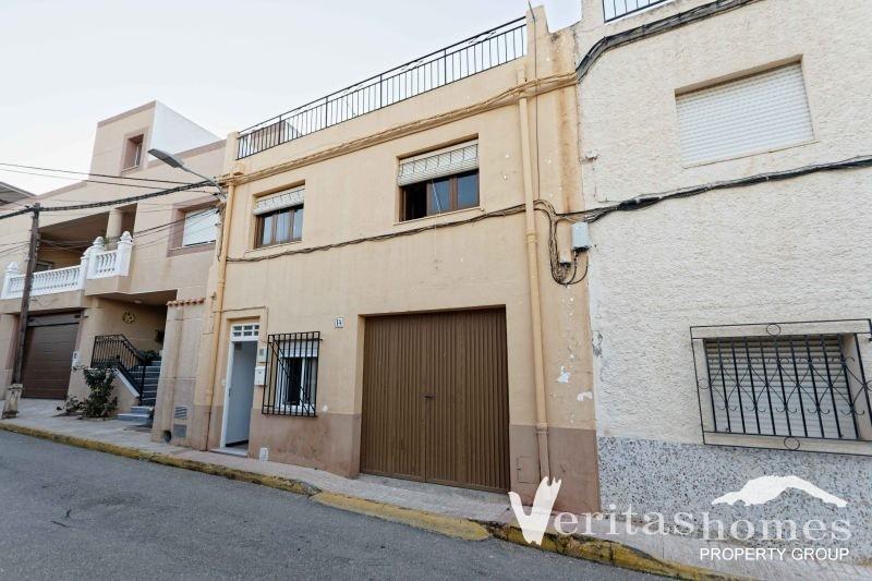 Apartment in Iturrate - view 1