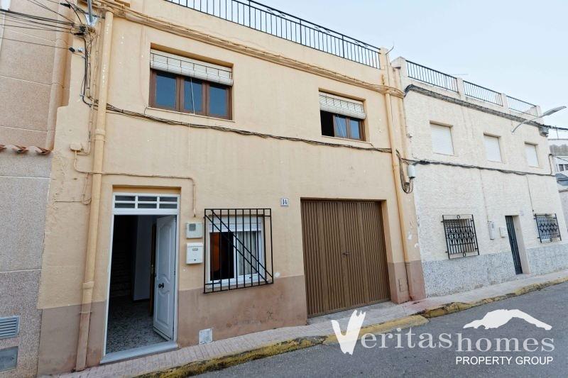 Apartment in Iturrate - view 1