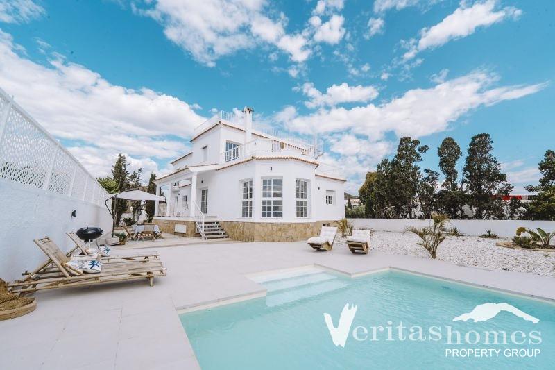 Villa in Almeria - view 1