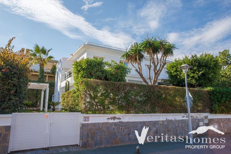 Villa in Vera - view 1