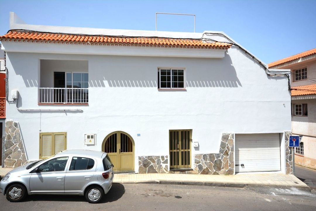 House in Santa Cruz de Tenerife - view 1