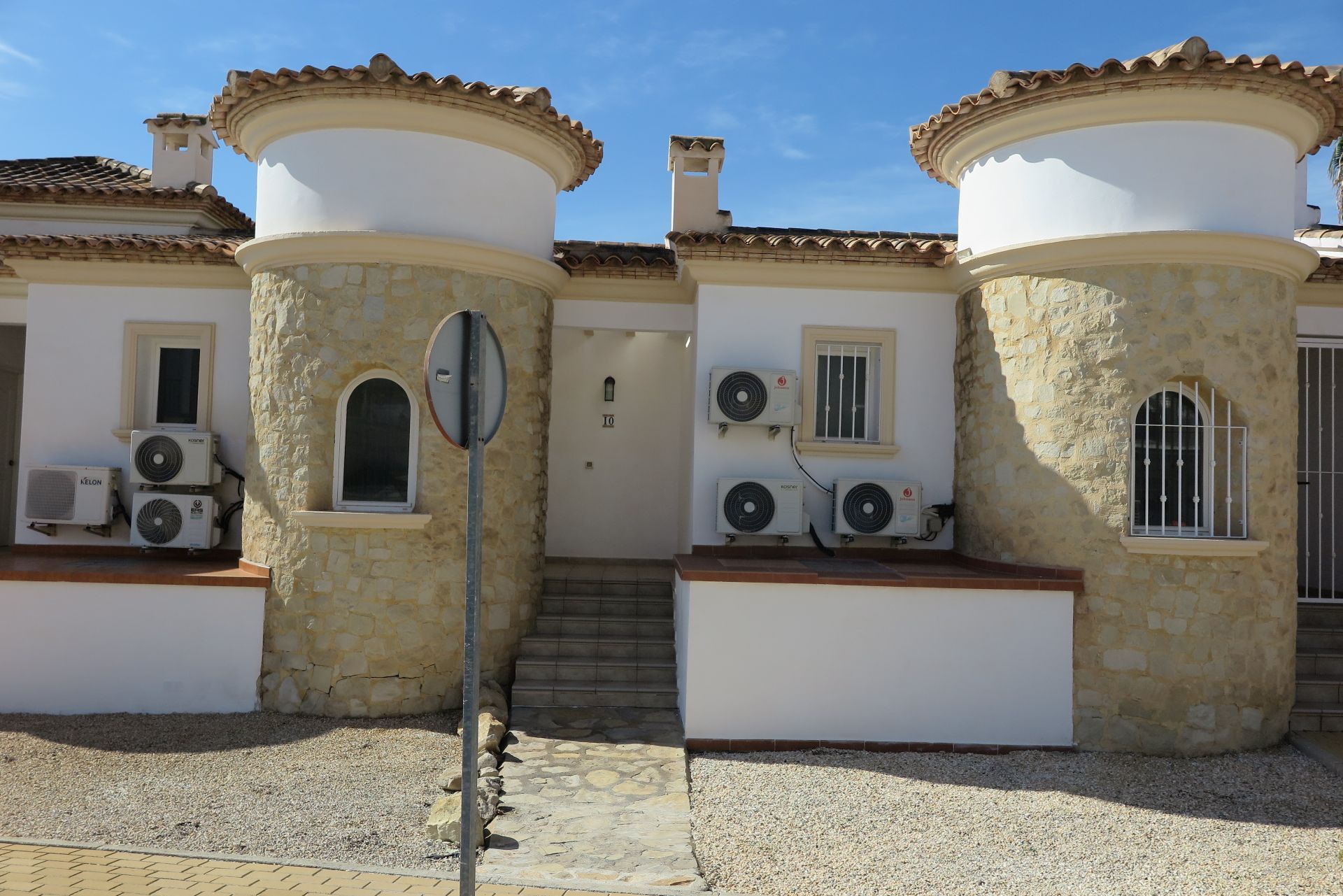 House in Caserio Canada - view 1