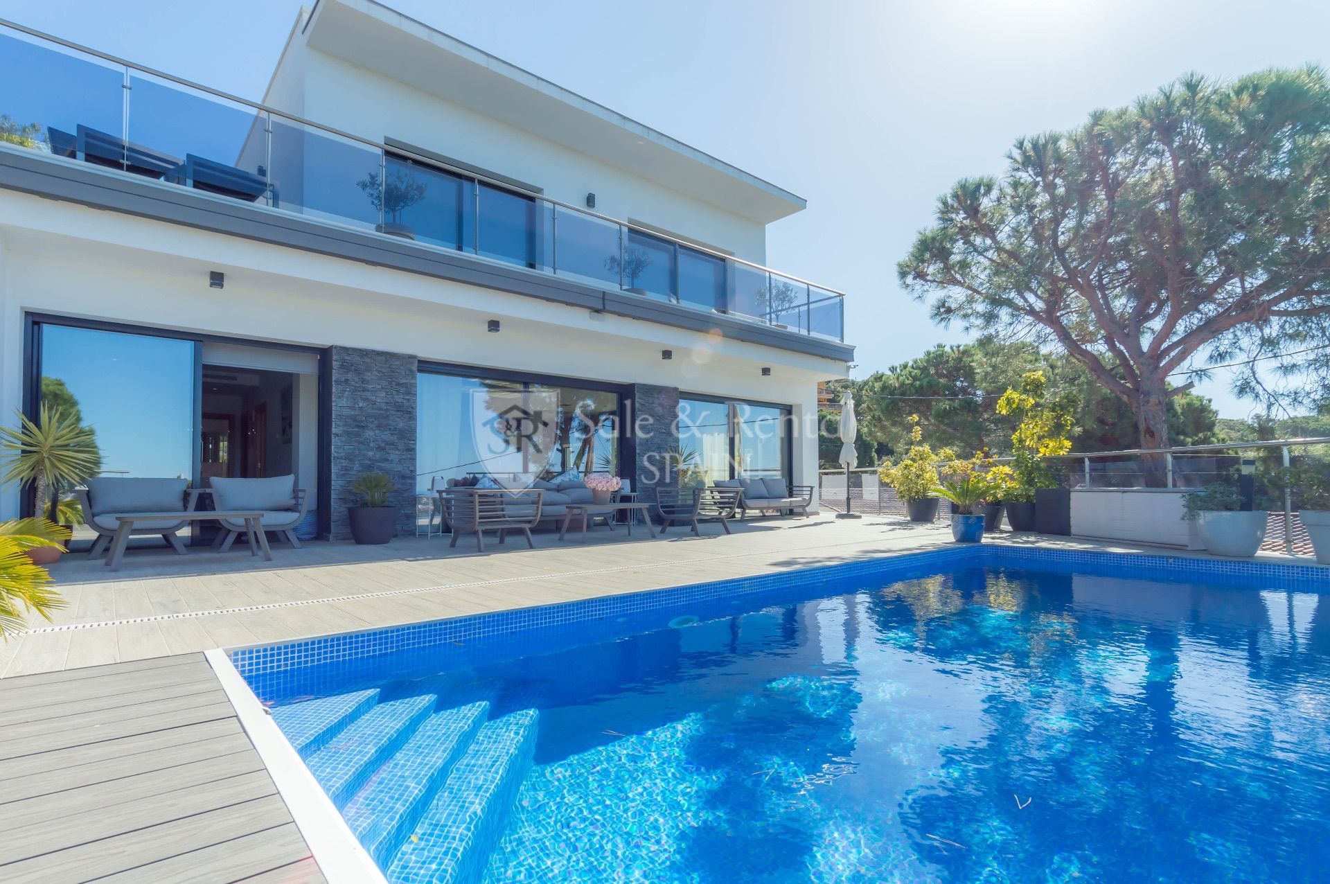 House in Girona - view 1
